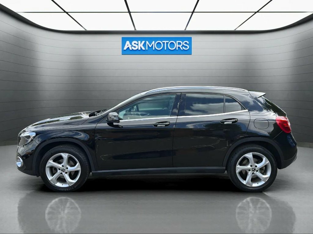 Mercedes-Benz GLA Class 1.6L Sport YT68KNS Black #3