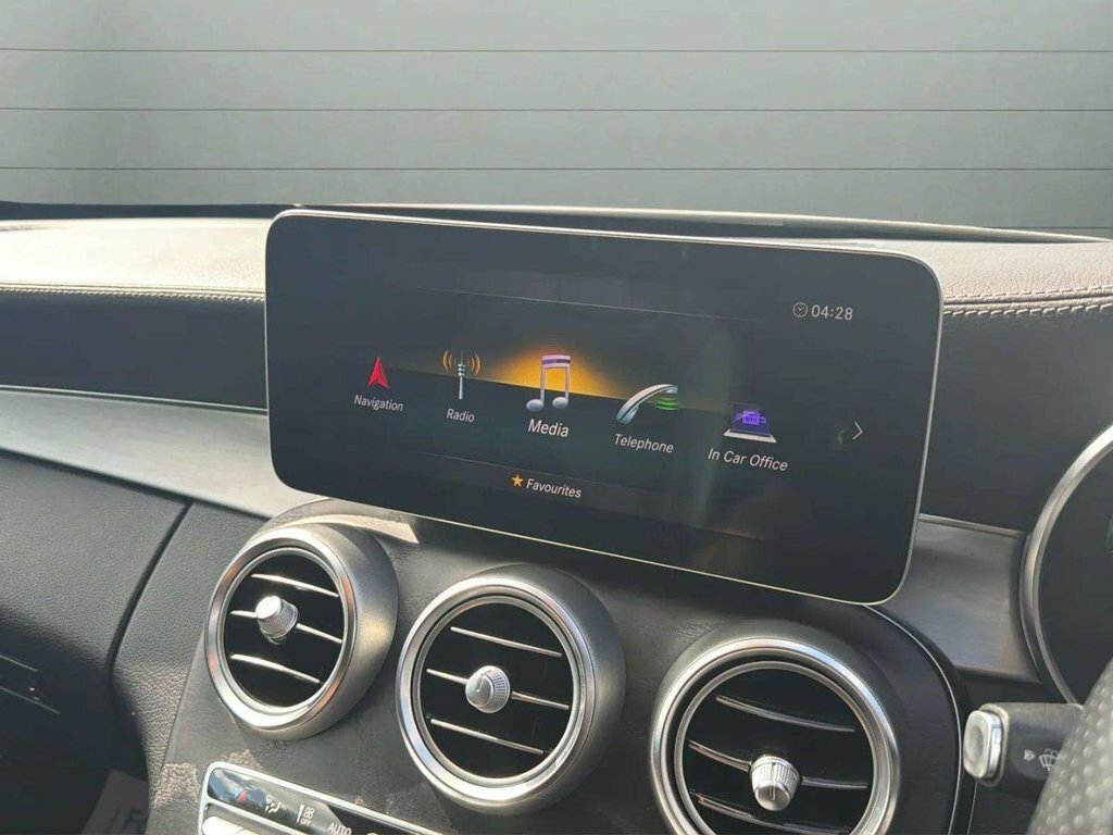 Mercedes-Benz C Class 1.5L Amg Line White #4