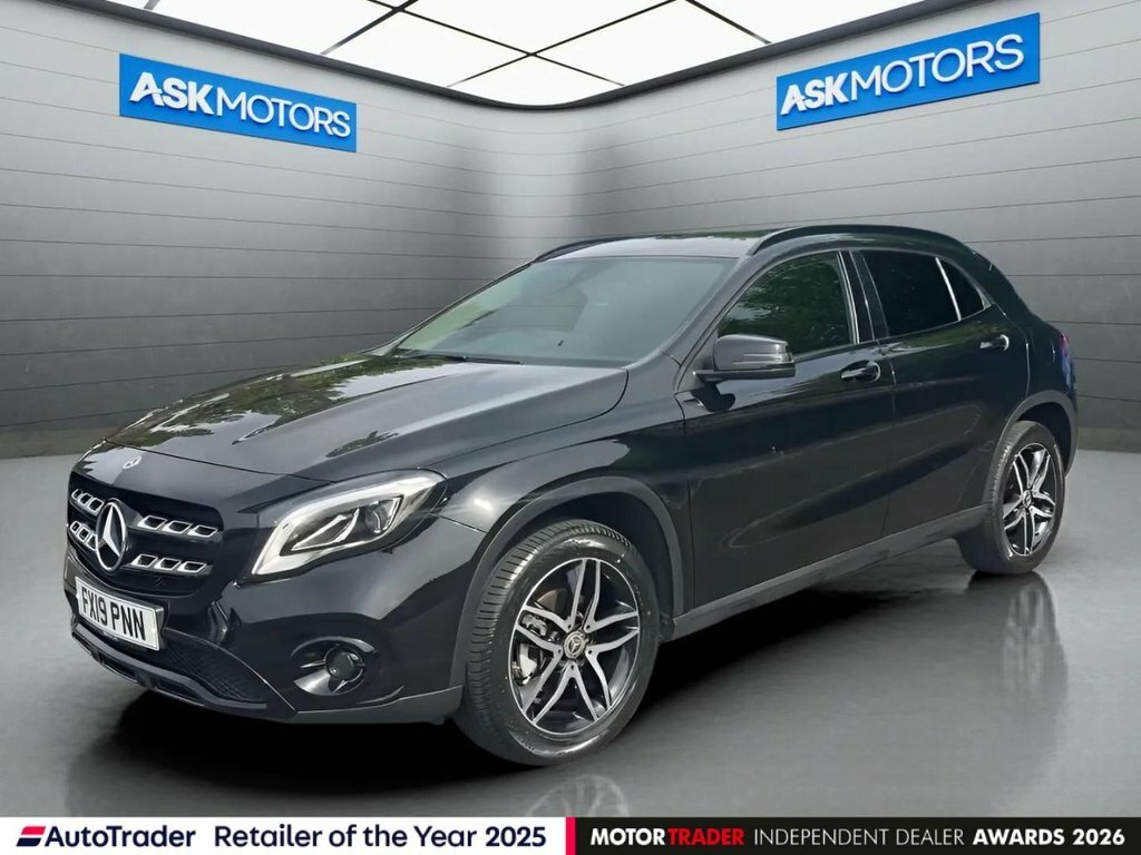 Mercedes-Benz GLA Class 1.6L Urban Edition Black
