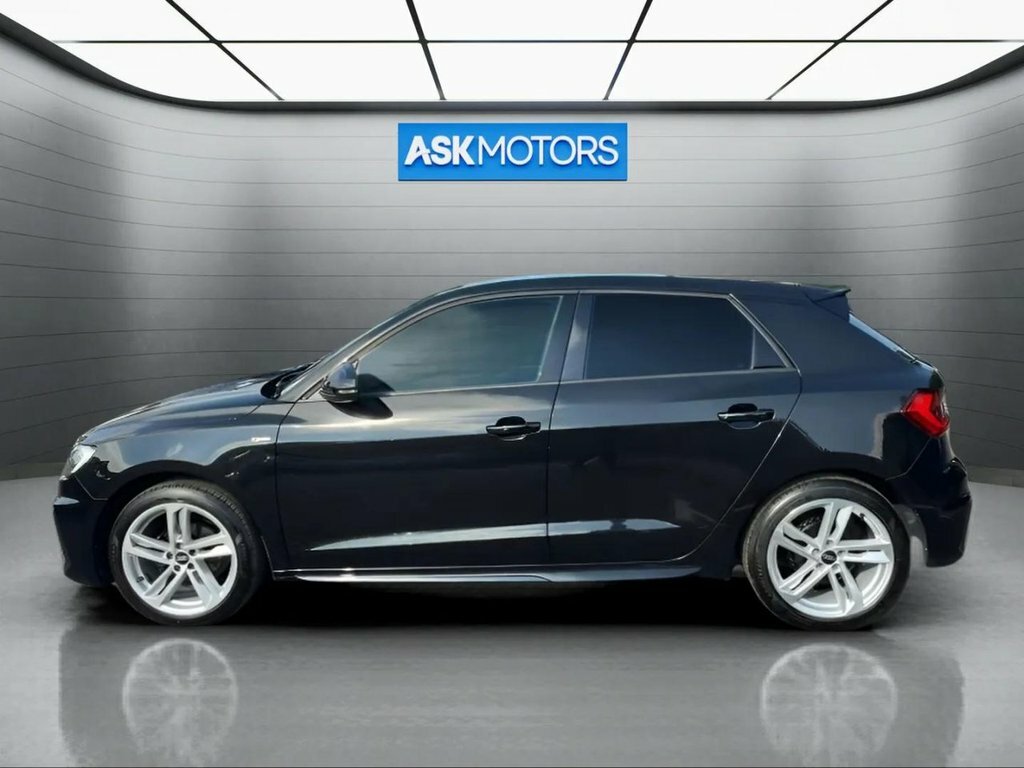 Audi A1 1L S Line Black #4