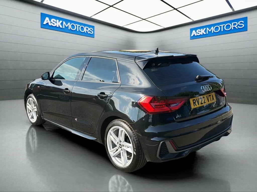 Audi A1 1L S Line Black #5