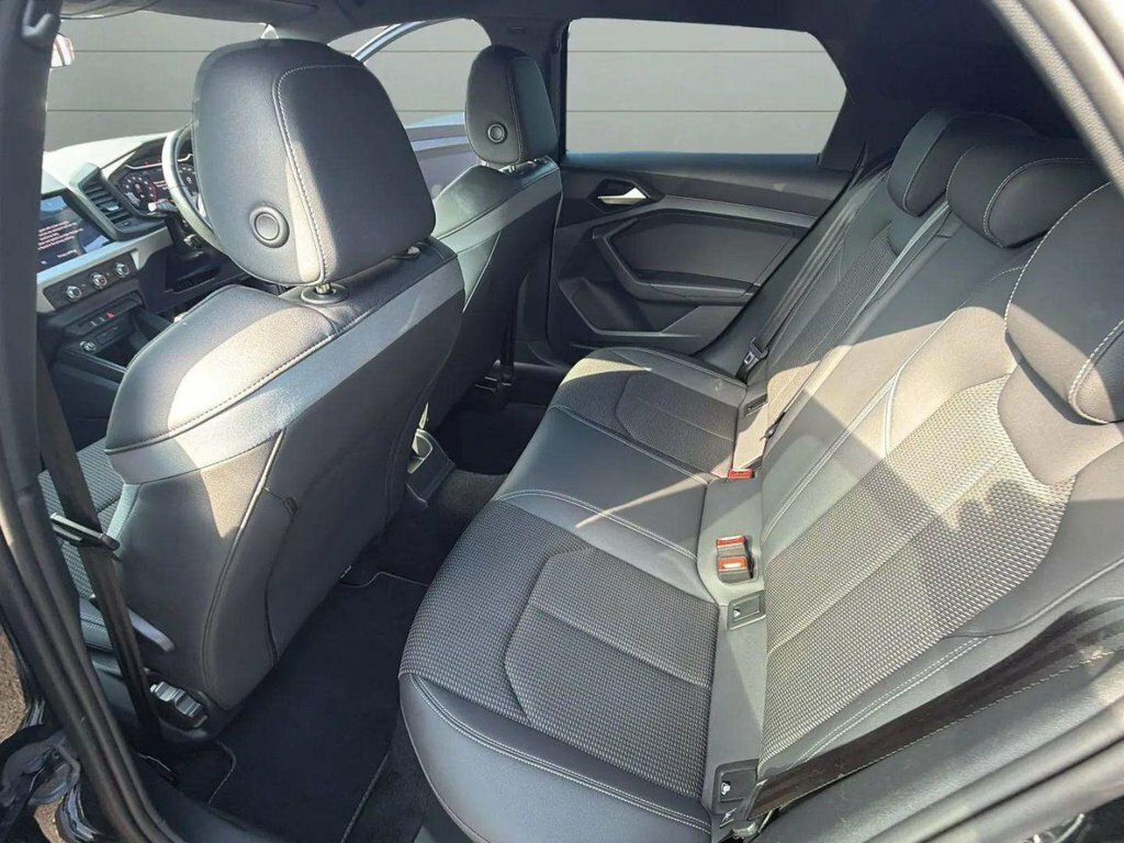 Audi A1 1L S Line Black #6