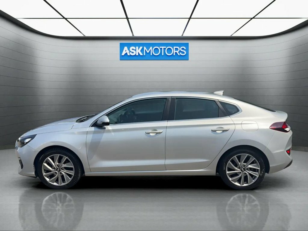 Hyundai I30 1.4L Se Nav Silver #4