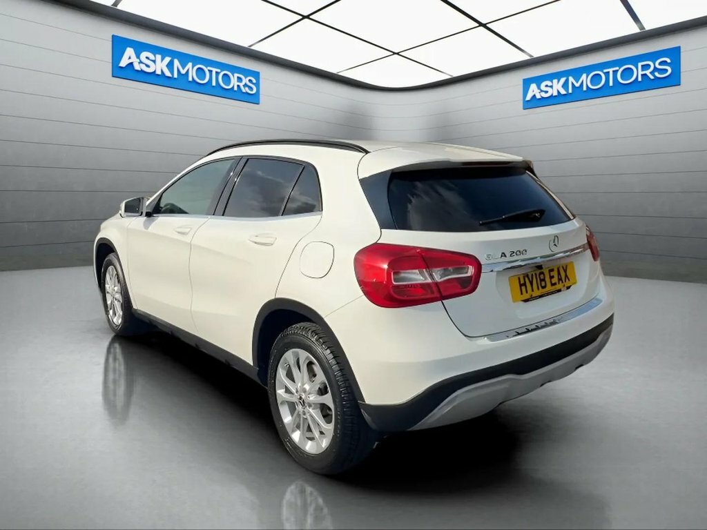 Mercedes-Benz GLA Class 200 Se Grey #25