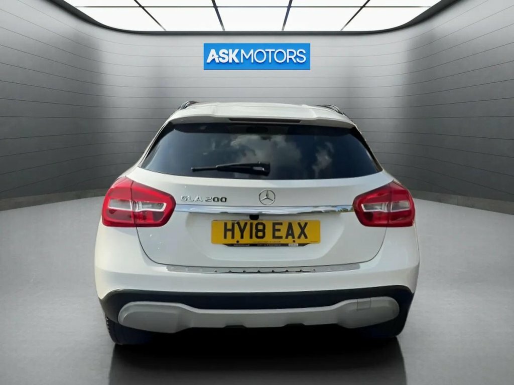 Mercedes-Benz GLA Class 200 Se Grey #20