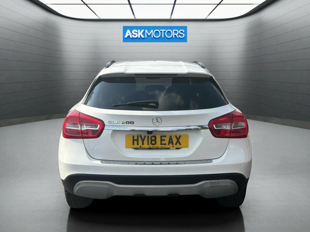 Mercedes-Benz GLA Class 200 Se Grey #22
