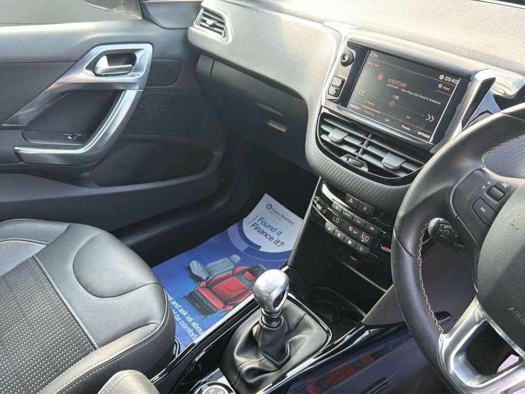 Peugeot 2008 Red #11
