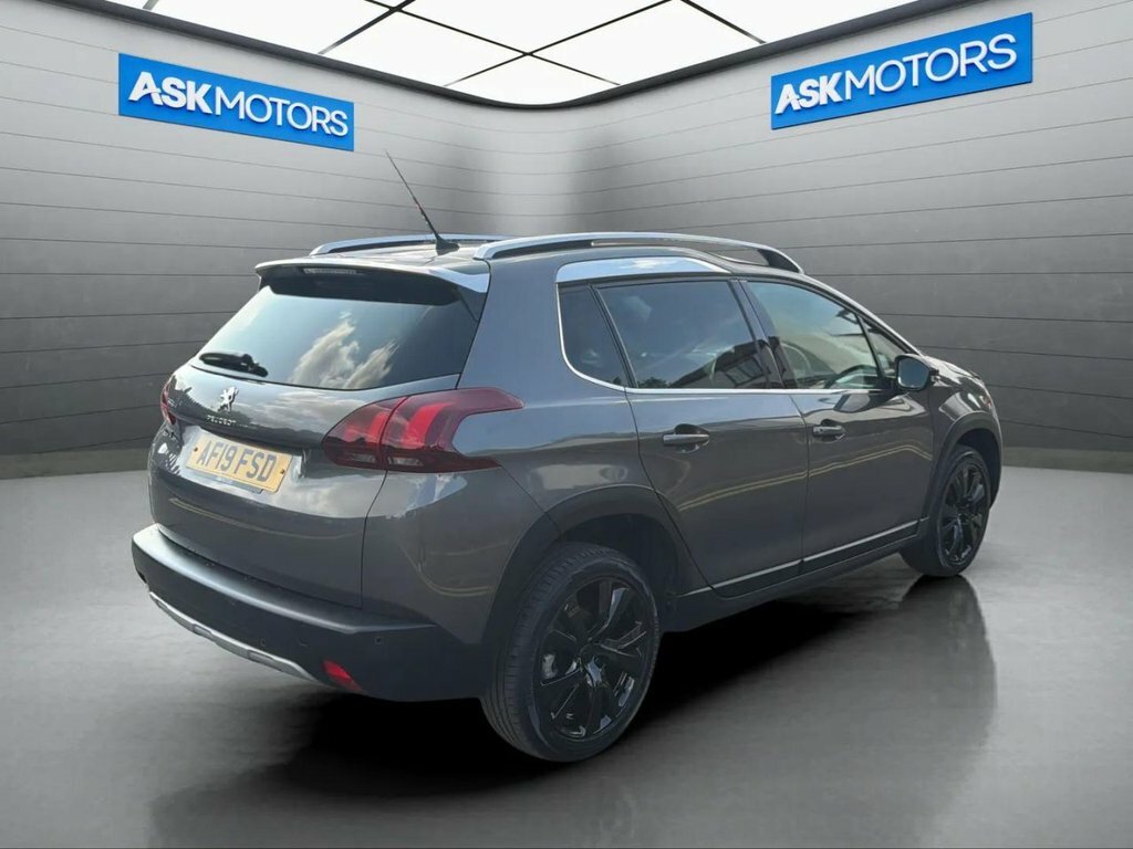 Peugeot 2008 Red #7