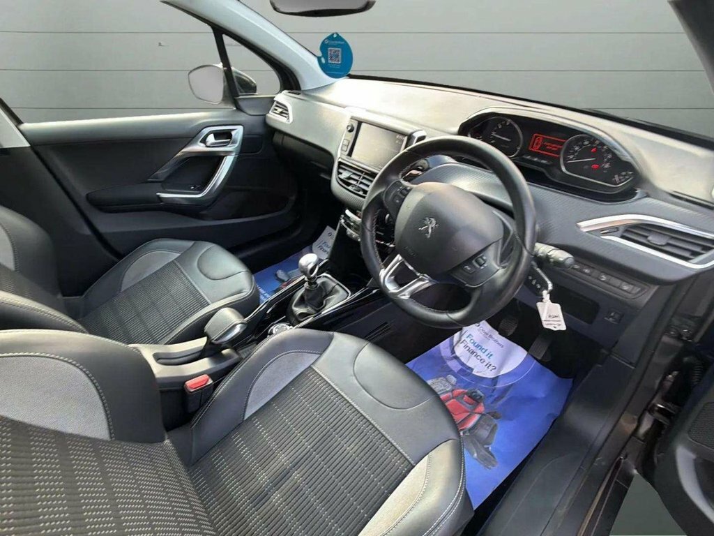 Peugeot 2008 Red #19