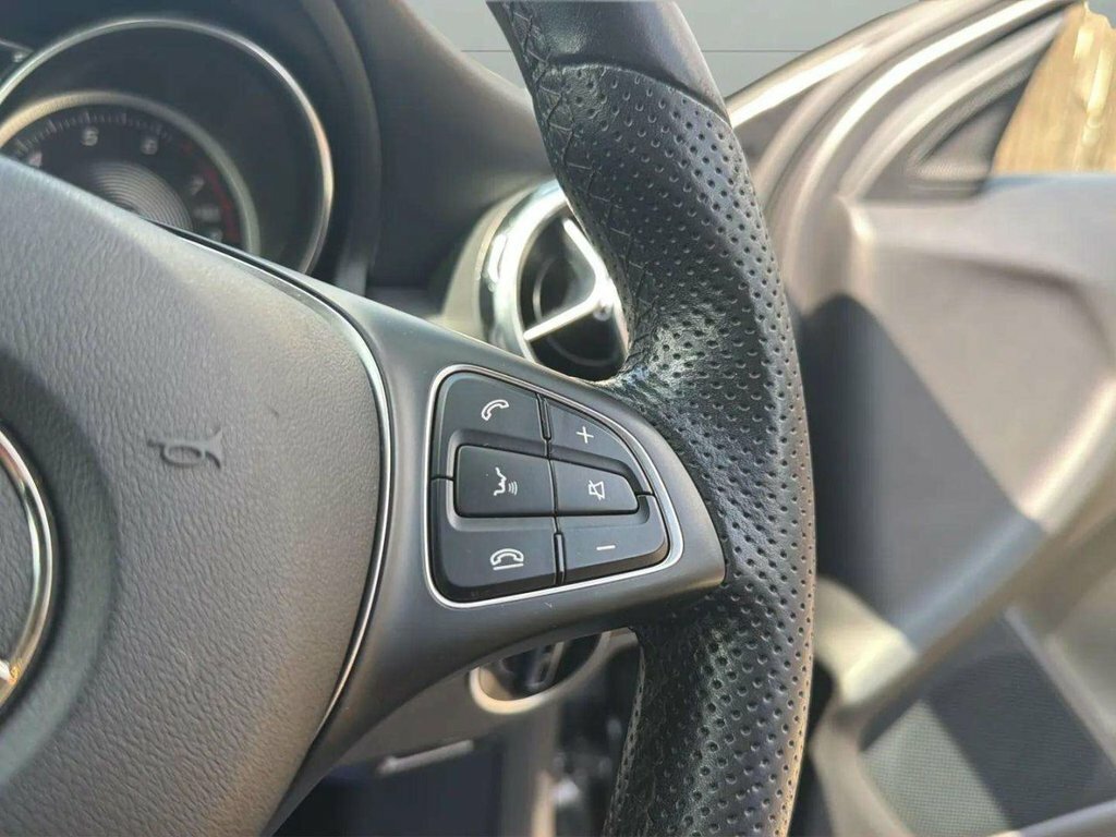 Mercedes-Benz GLA Class 1.6L Urban Edition Grey #4
