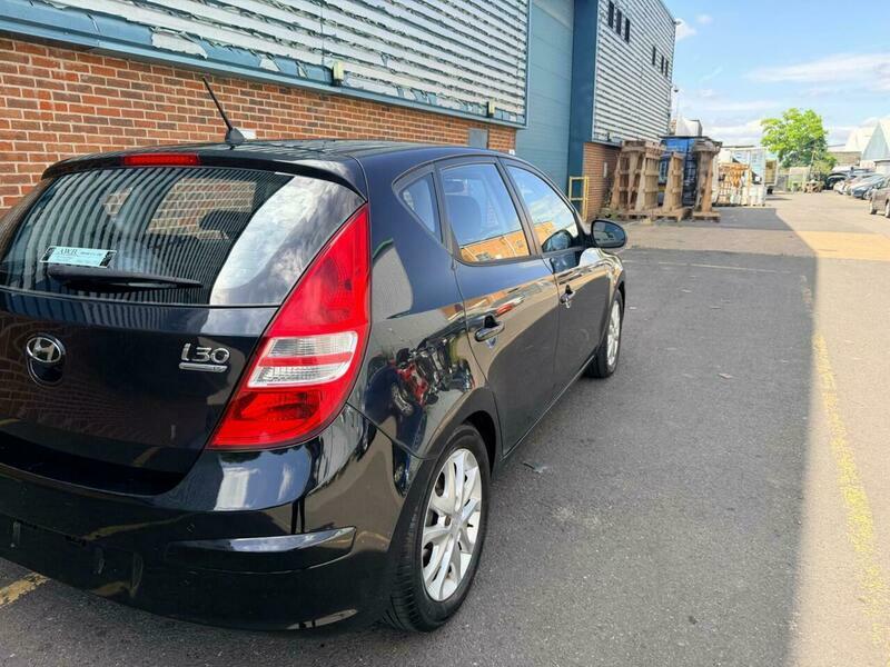 Hyundai I30 1.4 Es Hatchback Black #6