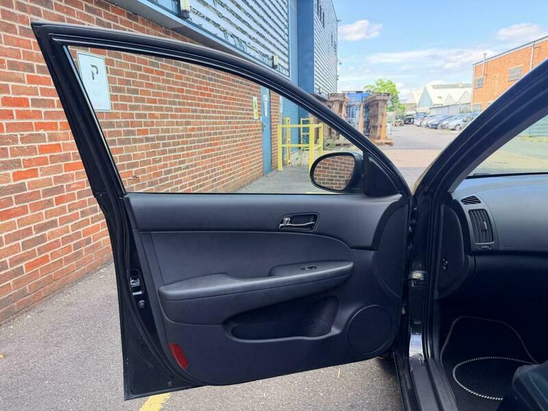 Hyundai I30 1.4 Comfort Euro 5 Black #27