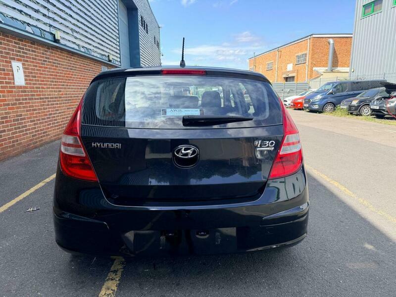 Hyundai I30 1.4 Es Hatchback Black #5