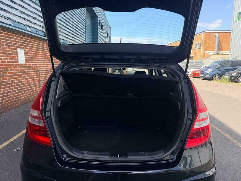 Hyundai I30 1.4 Comfort Euro 5 Black #19
