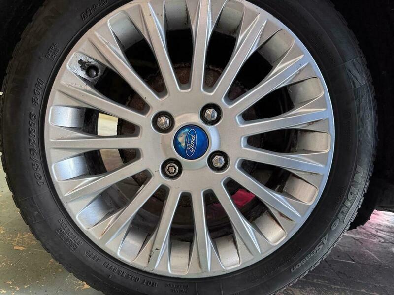 Ford B-Max Mpv 2014 Ford B-max 1.4 Zetec Mpv Bl Black #42