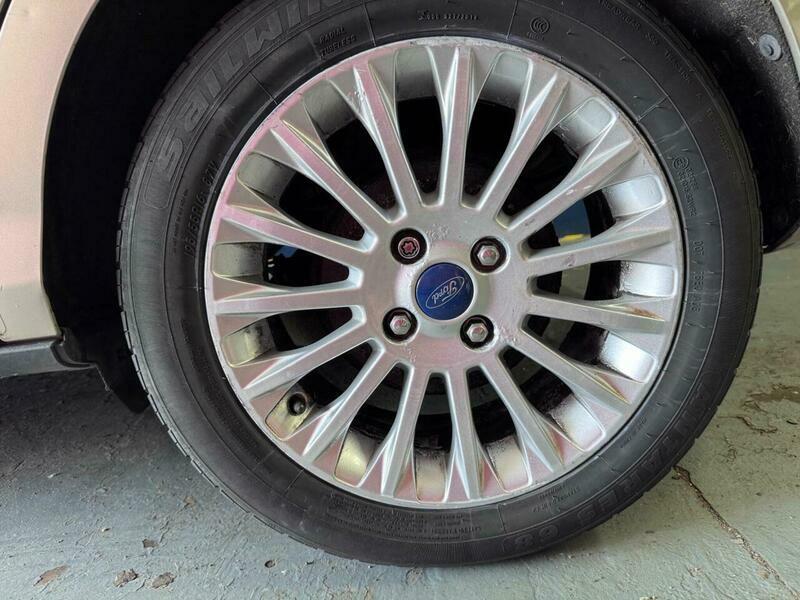 Ford B-Max Mpv 2014 Ford B-max 1.4 Zetec Mpv Bl Black #41
