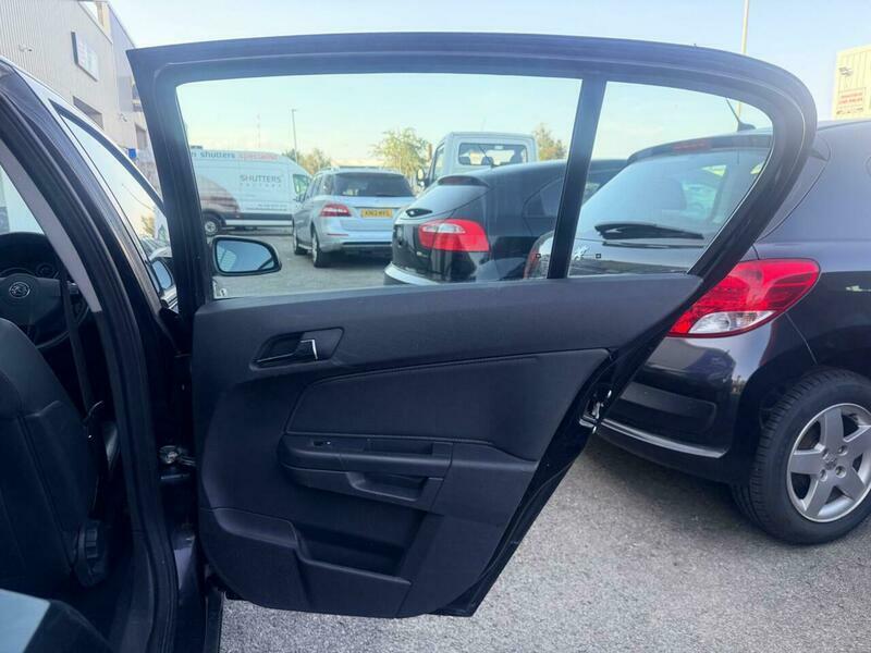 Vauxhall Astra 1.8I Vvt Sri Exterior Pack Red #40