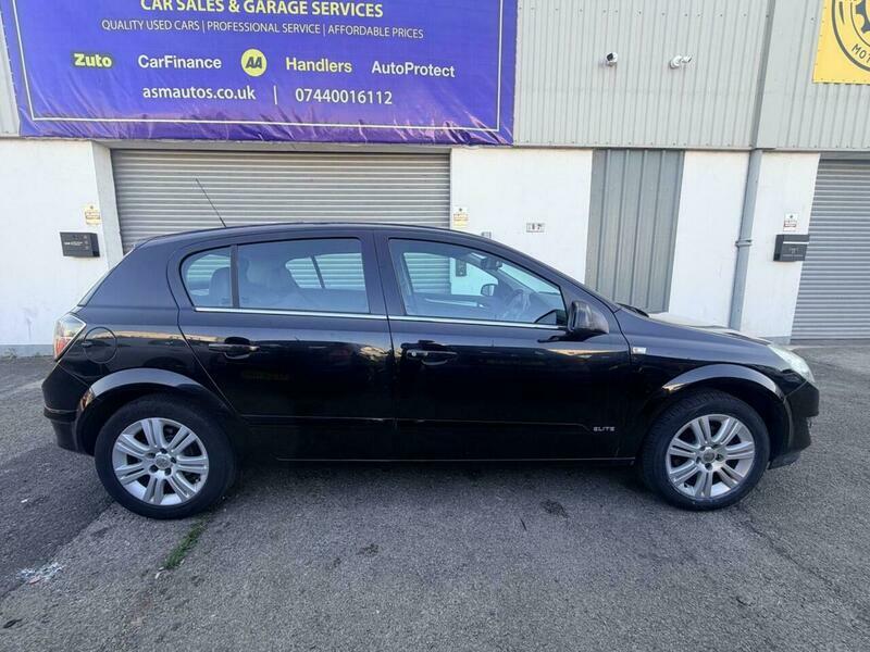 Vauxhall Astra 1.8I Vvt Sri Exterior Pack Red #4