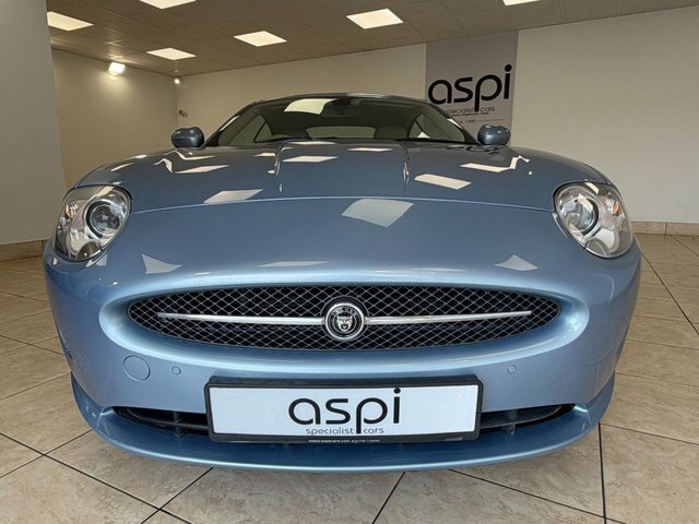 Jaguar XK V8 Coupe Blue #3