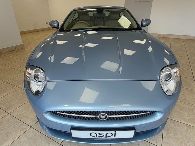 Jaguar XK V8 Coupe Blue #4