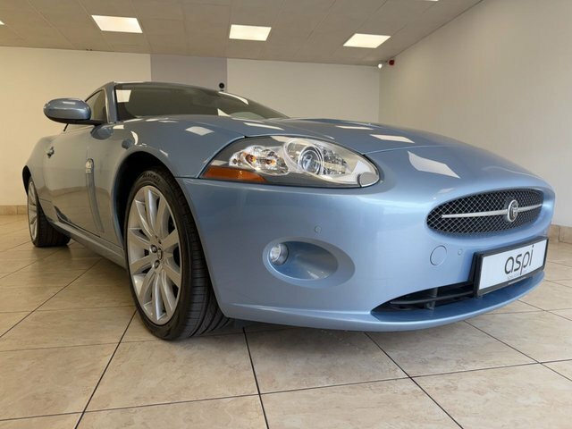 Jaguar XK V8 Coupe Blue #5