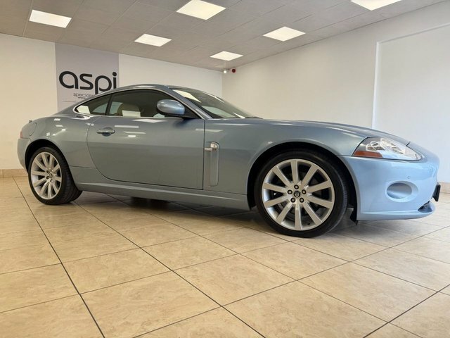 Jaguar XK V8 Coupe Blue #6