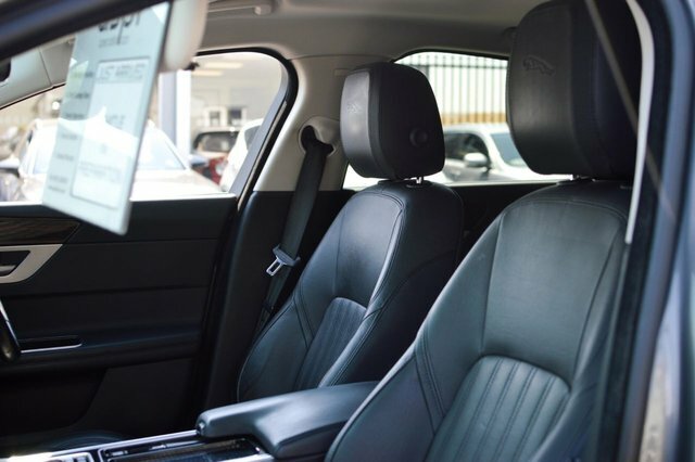 Jaguar XF Portfolio Saloon Black #2