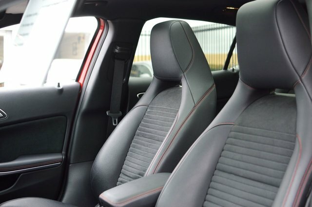 Mercedes-Benz GLA Class Gla200 Amg Line Edition BL69XXN Red #6