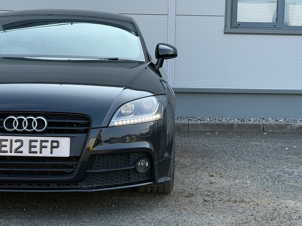 Audi TT 2.0 Tdi Black Edition Coupe Quat Black #4