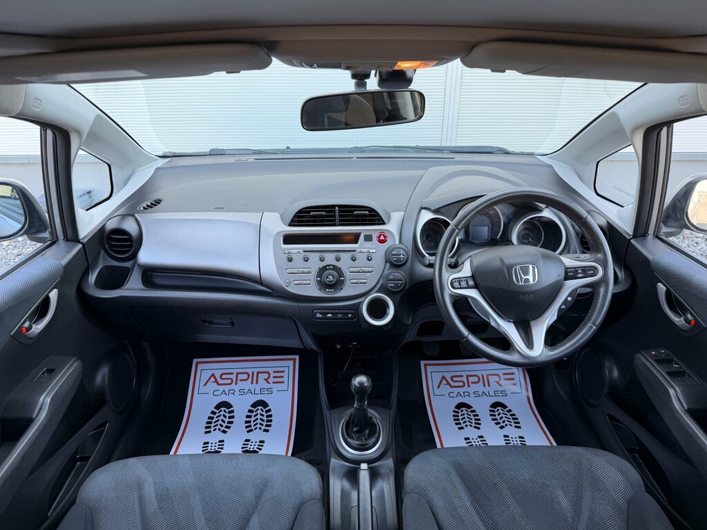 Honda Jazz I-vtec Es I-shift Black #24