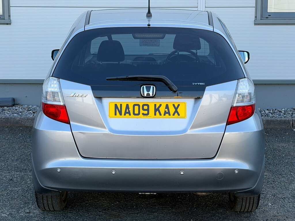Honda Jazz I-vtec Es I-shift Black #10