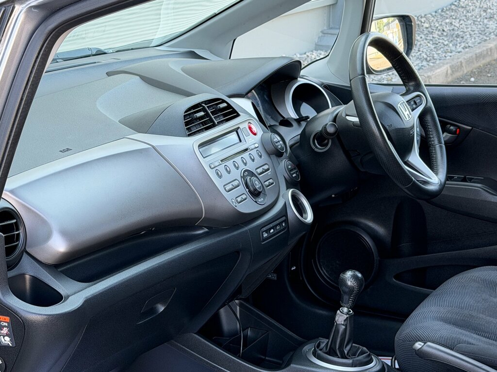 Honda Jazz I-vtec Es I-shift Black #22