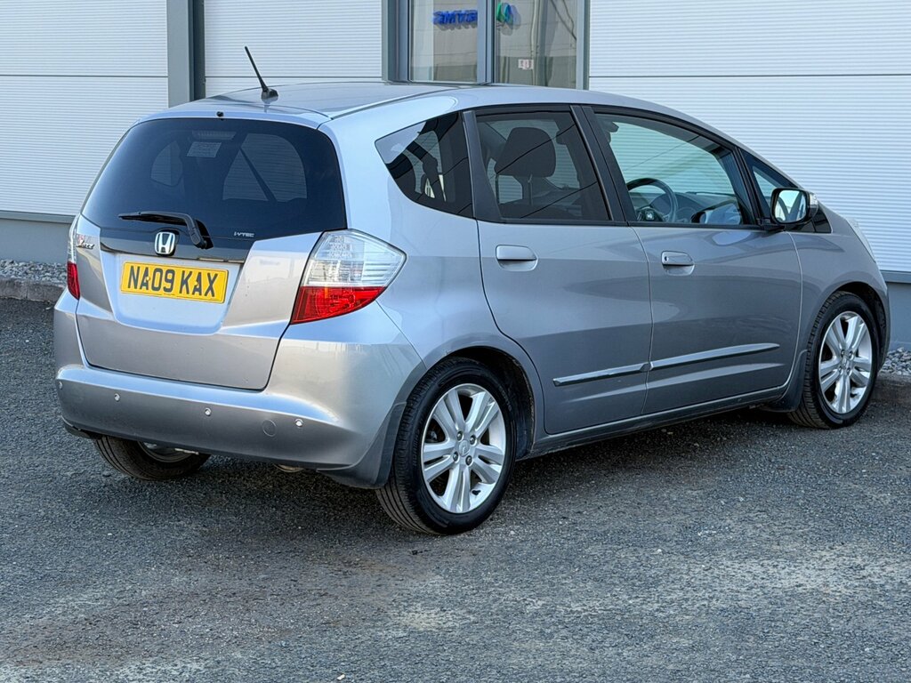 Honda Jazz I-vtec Es I-shift Black #8