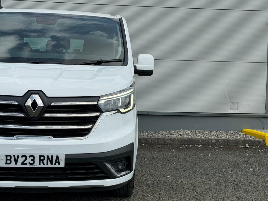 Renault Trafic Mpv White #4