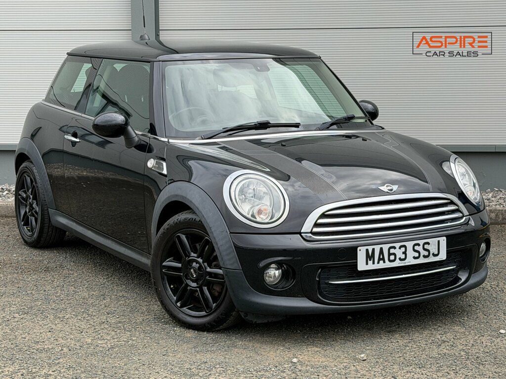 Mini Hatch 1.6 Cooper D Baker Street Hatchback Man Black