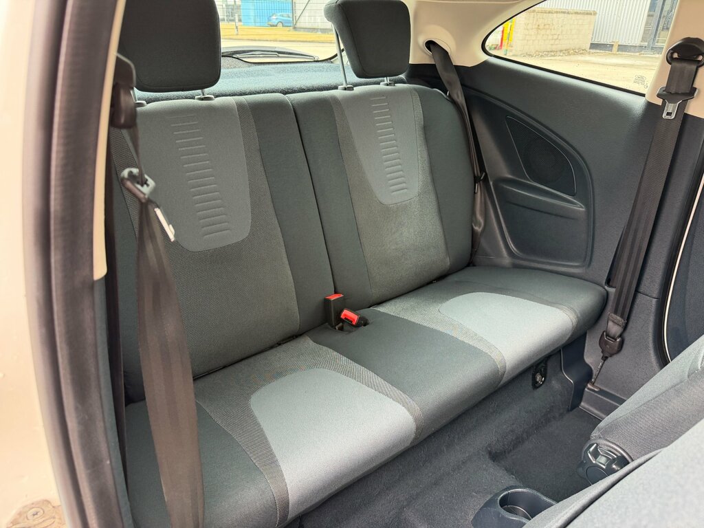Ford KA Zetec 3-Door White #14