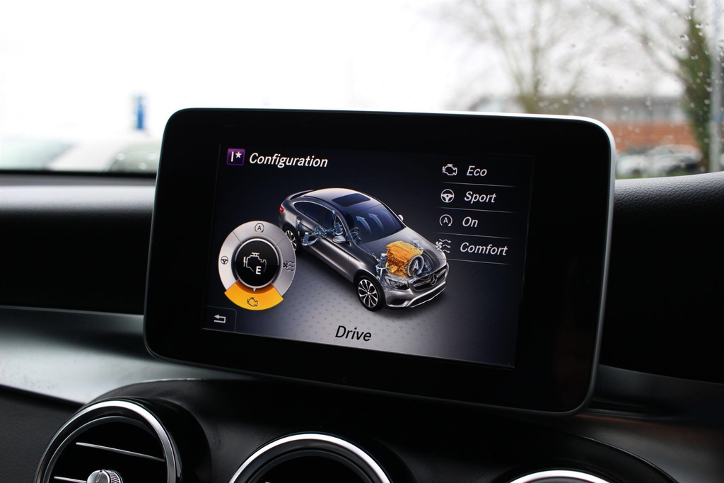Mercedes-Benz GLC Class 2.1 Glc220d Urban Edition G-tronic 4Matic Euro 6 Black #30