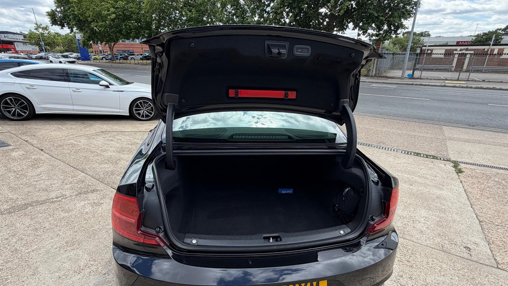Volvo S90 T4 Momentum Plus Adaptive Cruise, Nav,lane Depart Blue #29