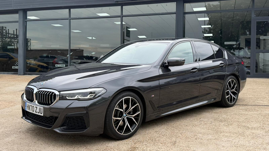 BMW 5 Series M Sport Blue #9