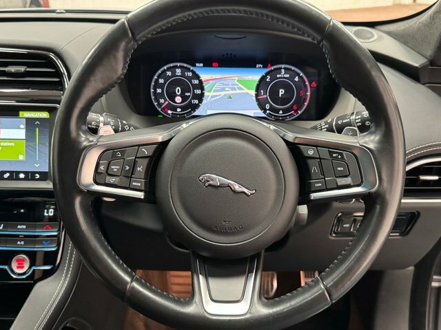 Jaguar F-Pace 2.0 D180 Chequered Flag Suv Awd Eu Grey #5