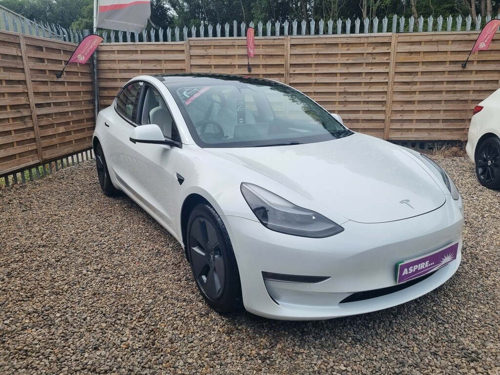 Tesla Model 3 Saloon Dual Motor Long Range 202171 SD71YSG White