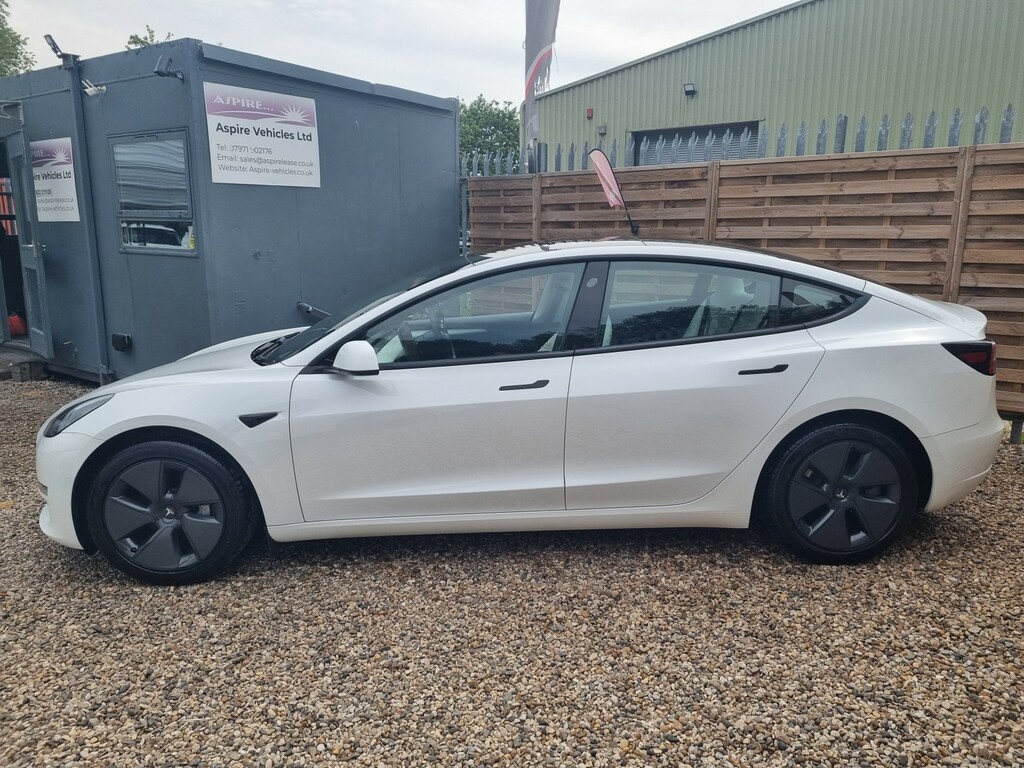 Tesla Model 3 Saloon Dual Motor Long Range 202171 SD71YSG White #3