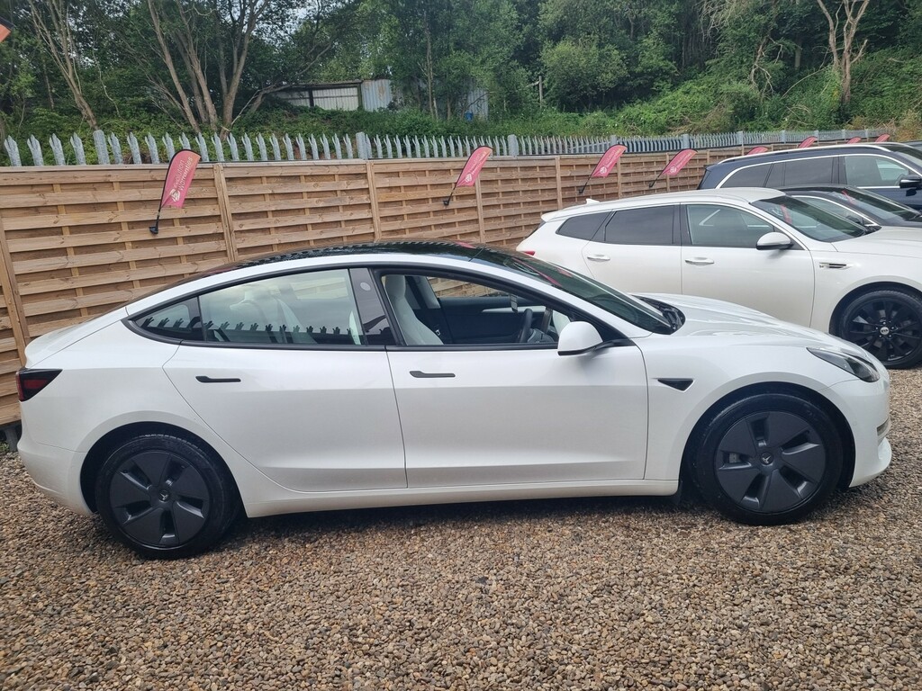 Tesla Model 3 Saloon Dual Motor Long Range 202171 SD71YSG White #4
