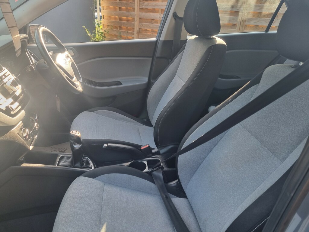 Hyundai I20 1.2 Blue Drive Se Silver #7