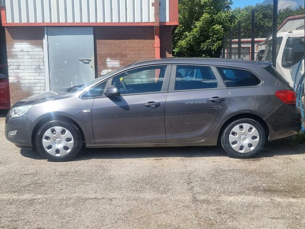 Vauxhall Astra 1.3 Cdti Ecoflex Exclusiv Sports Tourer Euro 5 S KR11TZS Grey #5