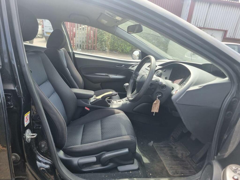 Honda Civic 1.4 I-vtec Se Black #5