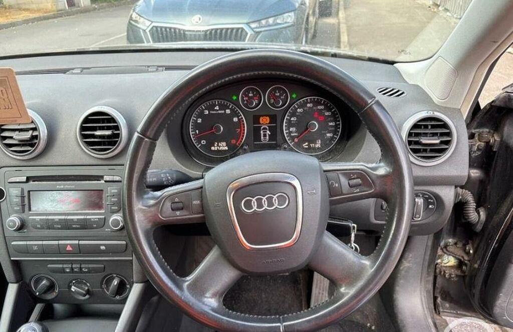 Audi A3 2.0 Tdi Sport S Tronic Silver #4