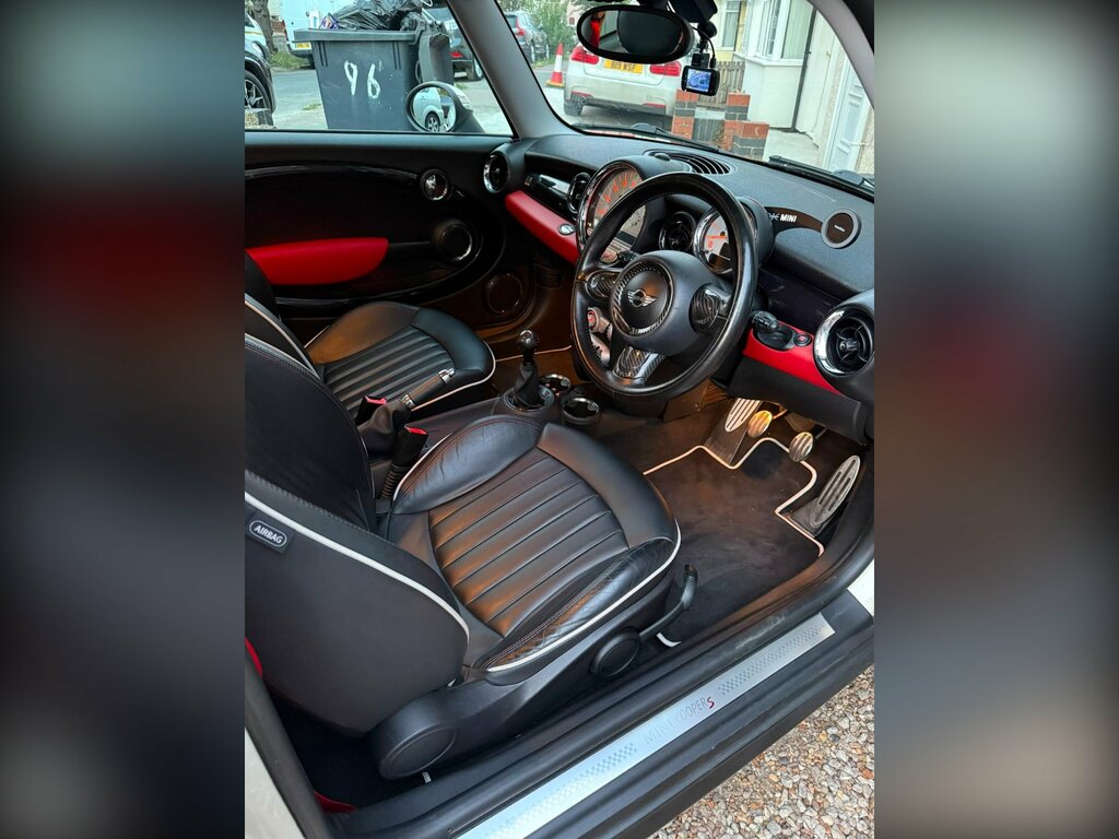 Mini Hatch 1.4 One Euro 4 White #9