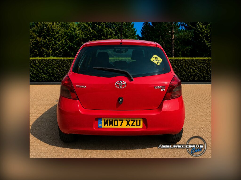 Toyota Yaris 1.3 Zinc Multimode Black #4