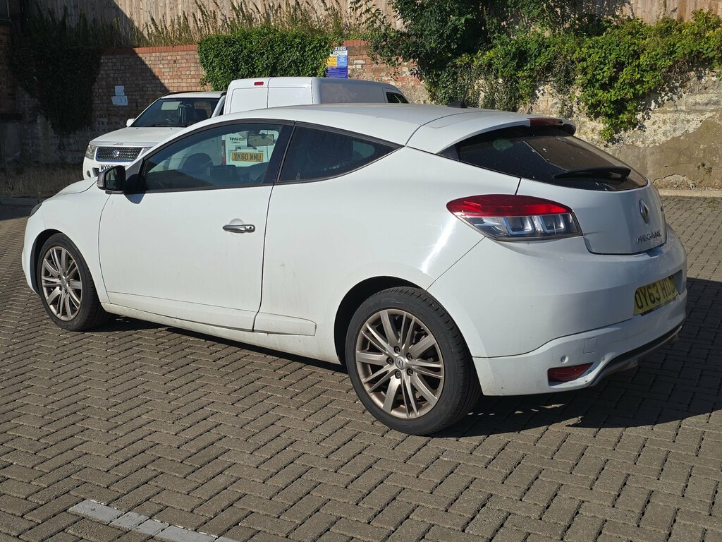 Renault Megane 1.5 Dci Gt Line Tomtom Coupe Eur White #3